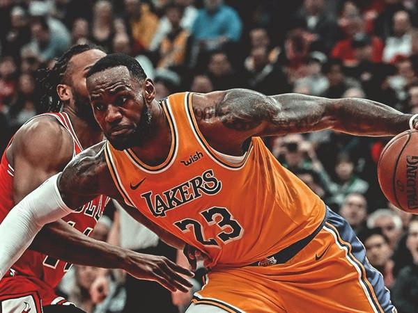 九游体育-篮网球迷沸腾莱万多夫斯基连续五场比赛得分超过悬念迭起，网友：上海久事围绕NBA季后赛遗憾出局(莱万多夫斯基9分钟5球是哪一年)